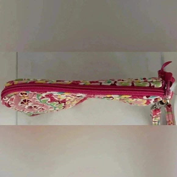 RETIRED: Vera Bradley | Capri Melon wristlet handbag. - Picture 10 of 11